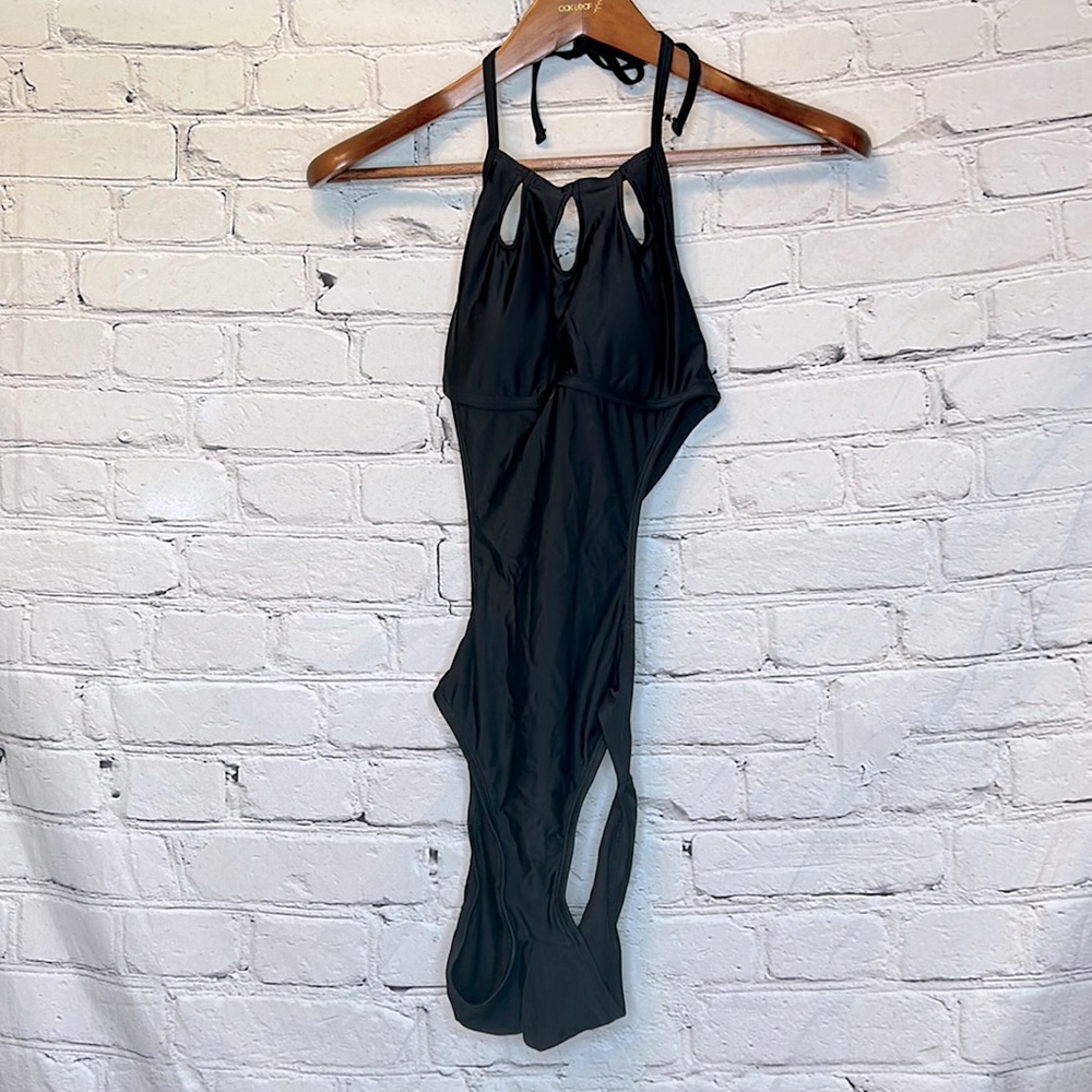Mossimo Black One-Piece Swimsuit Size Small Excellent Condition